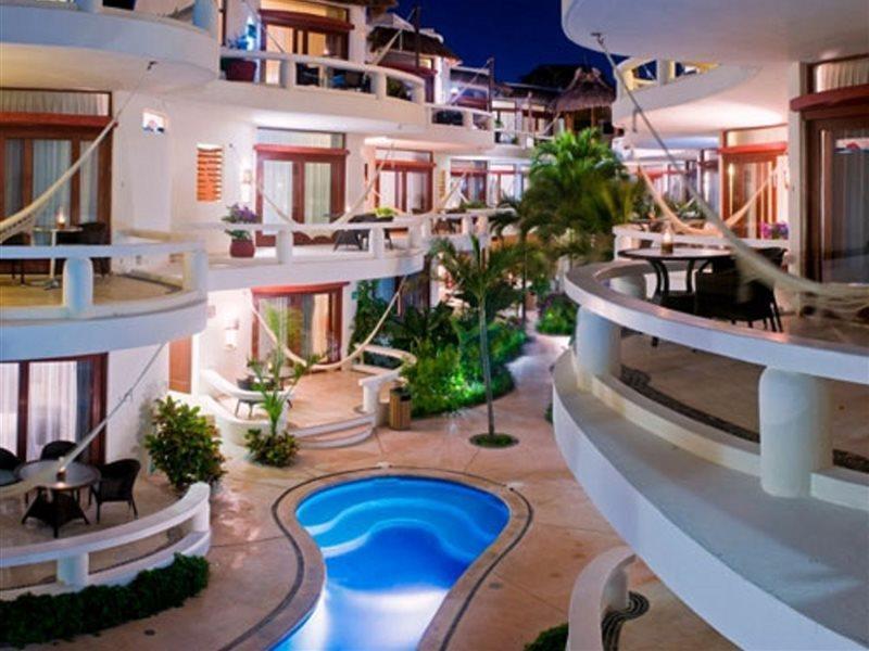 Blue Parrot Suites Playa del Carmen Zewnętrze zdjęcie